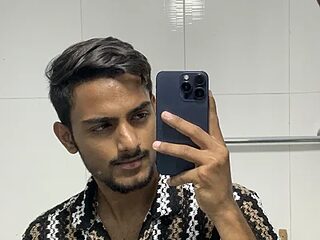 skinnybigdic live webcam thumbnail