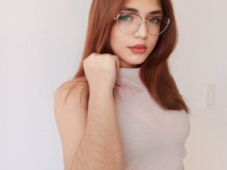 skinnybitch_18 live webcam thumbnail