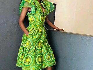 Slimthickbooty live webcam thumbnail