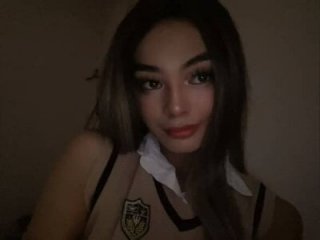 SluttyZowi live webcam thumbnail