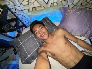 slimraz02 live webcam thumbnail
