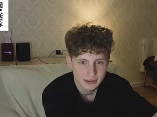 sluttsavage live webcam thumbnail