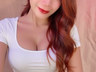 slutty_piinkie live webcam thumbnail
