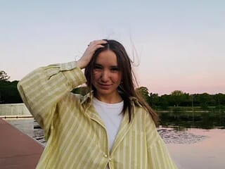 smalllisa live webcam thumbnail