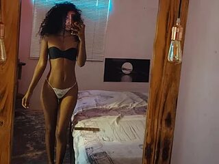 smeraldarich live webcam thumbnail