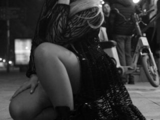 Snow_Goddess live webcam thumbnail