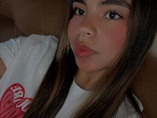 SofiaMante_ live webcam thumbnail