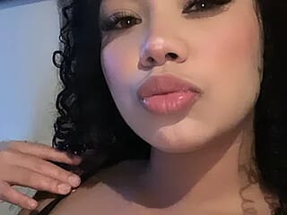 Sofia_kidman live webcam thumbnail