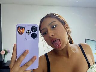 Sofiia__Cute1 live webcam thumbnail