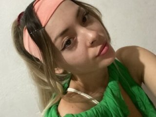 Sol_riquelmee live webcam thumbnail