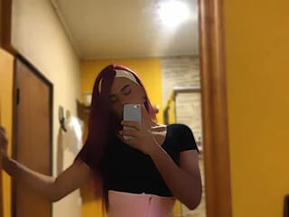 Sophia_Colinns live webcam thumbnail