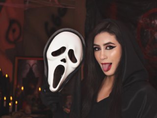 SophieGomez22 live webcam thumbnail