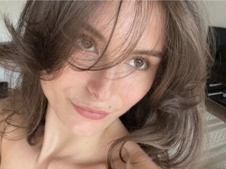 SophiiaStarr live webcam thumbnail