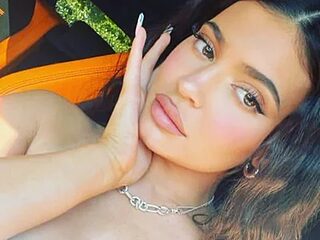 Soraya-44 live webcam thumbnail