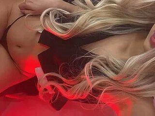 sofi_diaz1 live webcam thumbnail