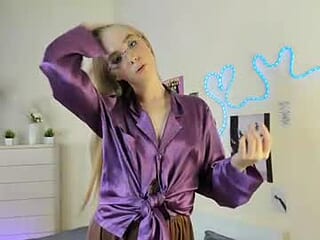 solacefeather live webcam thumbnail