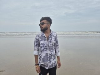 soniriyaa010101 live webcam thumbnail