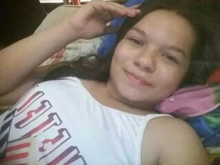 sophia_roggerr live webcam thumbnail