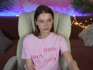 sophiaadream live webcam thumbnail