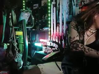 sophie198013 live webcam thumbnail