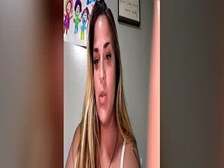 sophiebby94 live webcam thumbnail