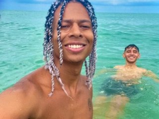 SpicyBoys_X live webcam thumbnail