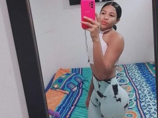 SpicyLolaX_NightDrip live webcam thumbnail