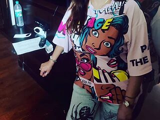 spicy_Zara live webcam thumbnail
