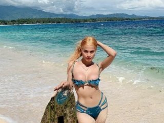 spicyhugecock live webcam thumbnail