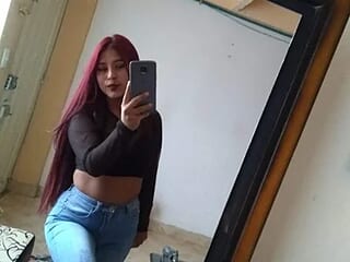 SQUIIRTCATI live webcam thumbnail