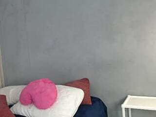 srta_jenn_croft live webcam thumbnail