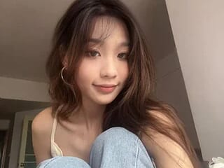 St-girl02 live webcam thumbnail