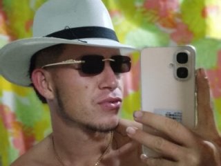 SteelAdonis_ live webcam thumbnail