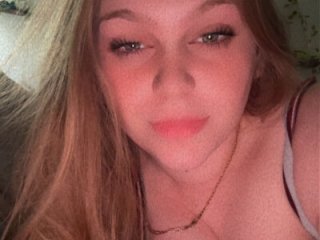 Stellabunnyy live webcam thumbnail