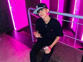 Stickmendez live webcam thumbnail