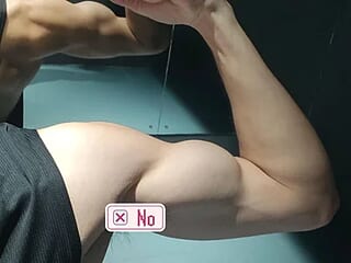 StormMuscle live webcam thumbnail