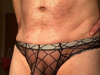 StripperOnStage69 live webcam thumbnail