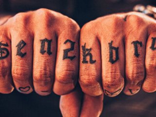 Strongercock live webcam thumbnail