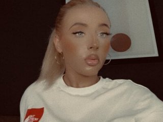 Strongqueen live webcam thumbnail