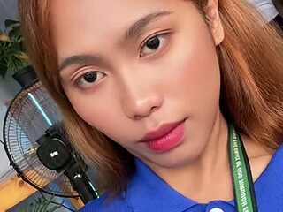 Stunning_queen69 live webcam thumbnail