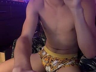 starryvari live webcam thumbnail