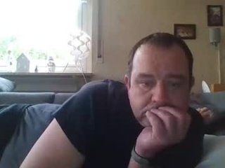 stoned1983 live webcam thumbnail