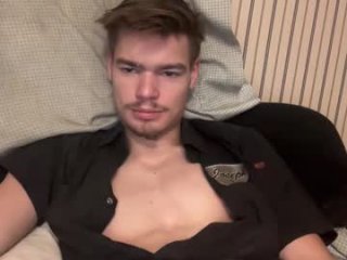 stratman301 live webcam thumbnail