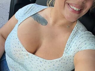 strawberry1213 live webcam thumbnail