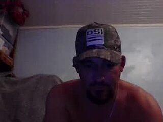 stud8265268240 live webcam thumbnail