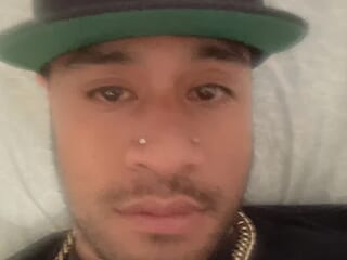 SUCKTEENUTT live webcam thumbnail