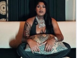 SUGARBABEWETCREMEHONEY live webcam thumbnail