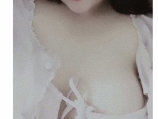Sue_zee live webcam thumbnail