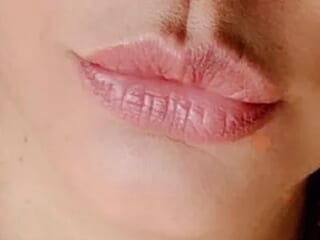 SugarFeetKisse live webcam thumbnail