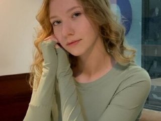 SunnivaCovil live webcam thumbnail